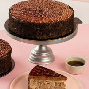 Caramel Crunch Cake