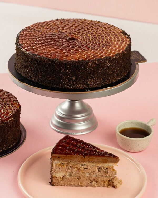 Caramel Crunch Cake